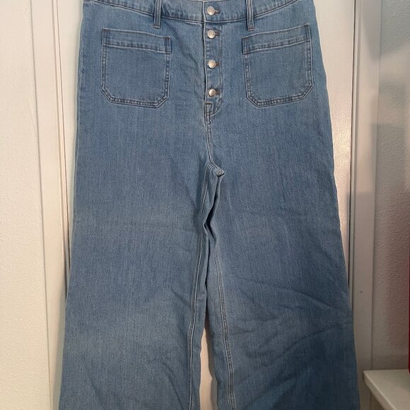 J. Crew Point Sur Wide-Leg Capri Crop Jeans in Clean Light Wash - Picture 2 of 5